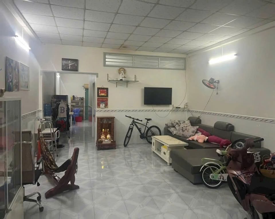 Chốt đơn liền tay nhà Củ Chi 130m2, giá chỉ 815 triệu, sổ hồng trao ngay