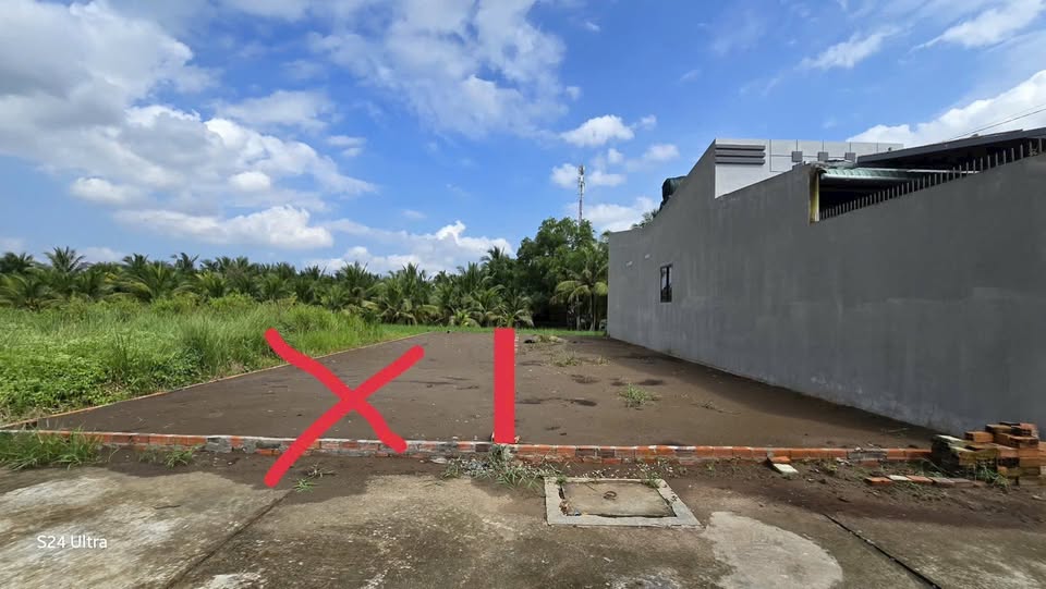 Đất xây ngay, 101m2 thổ cư, sổ sẵn, giá 760 triệu tại Bến Tre