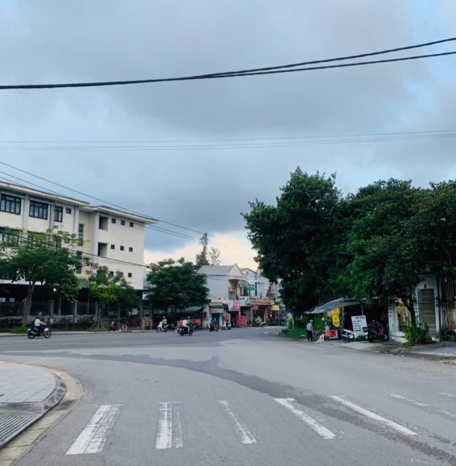 Đất đẹp 100m2 kiệt ô tô, sổ hồng công chứng, ngay trung tâm Huế