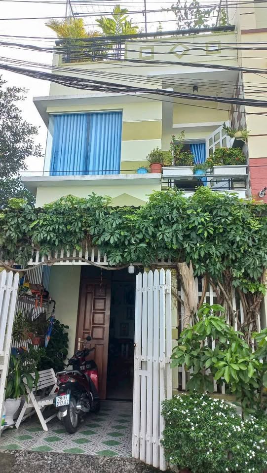 Bán gấp nhà Nha Trang gần bến xe phía Bắc, đường ô tô, giá 4 tỷ
