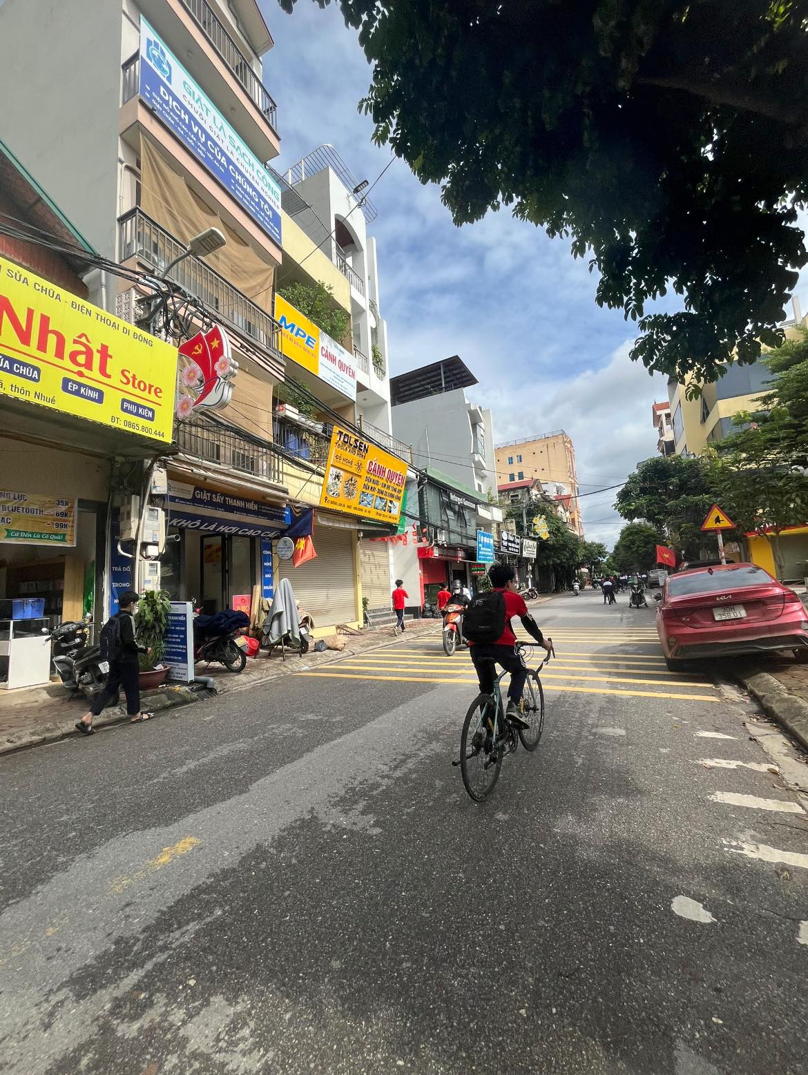 Nhà 3 tầng trung tâm Đông Anh 91m², mặt tiền 7.3m, chỉ 15 phút ra sân bay