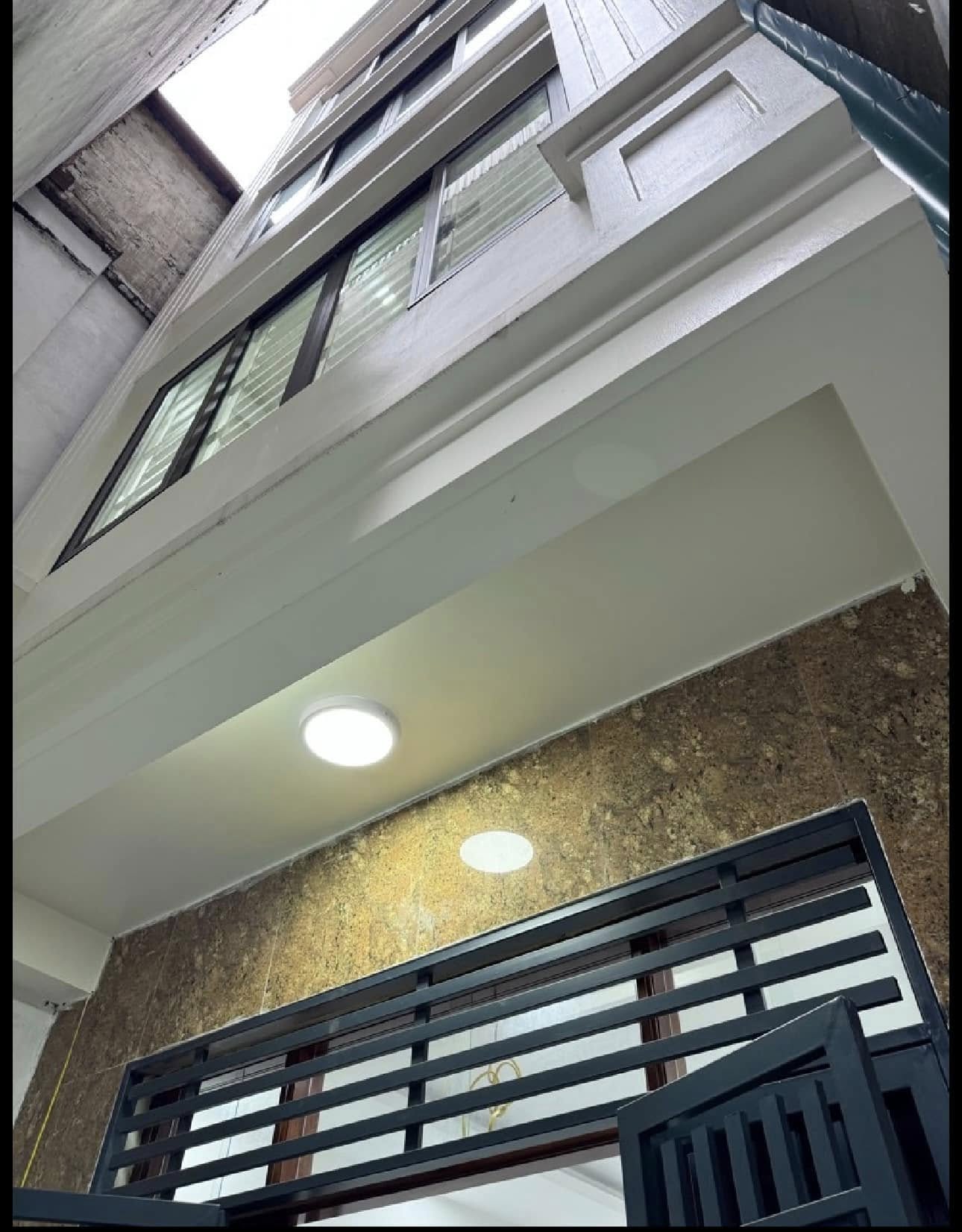 Nhà phố Chùa Quỳnh, Hai Bà Trưng - 45m2 x 5 tầng, sổ đỏ vuông đẹp