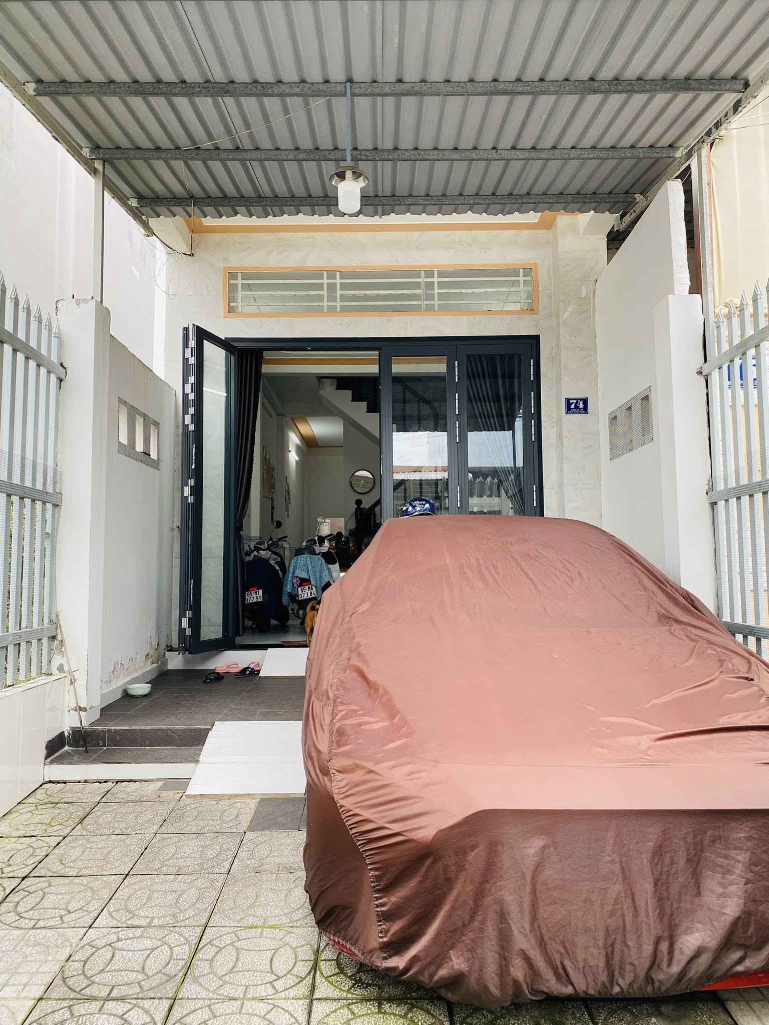 Chủ kẹt tiền bán gấp nhà Cồn Khương - Ô tô đậu trước cửa, lộc lá đầy nhà