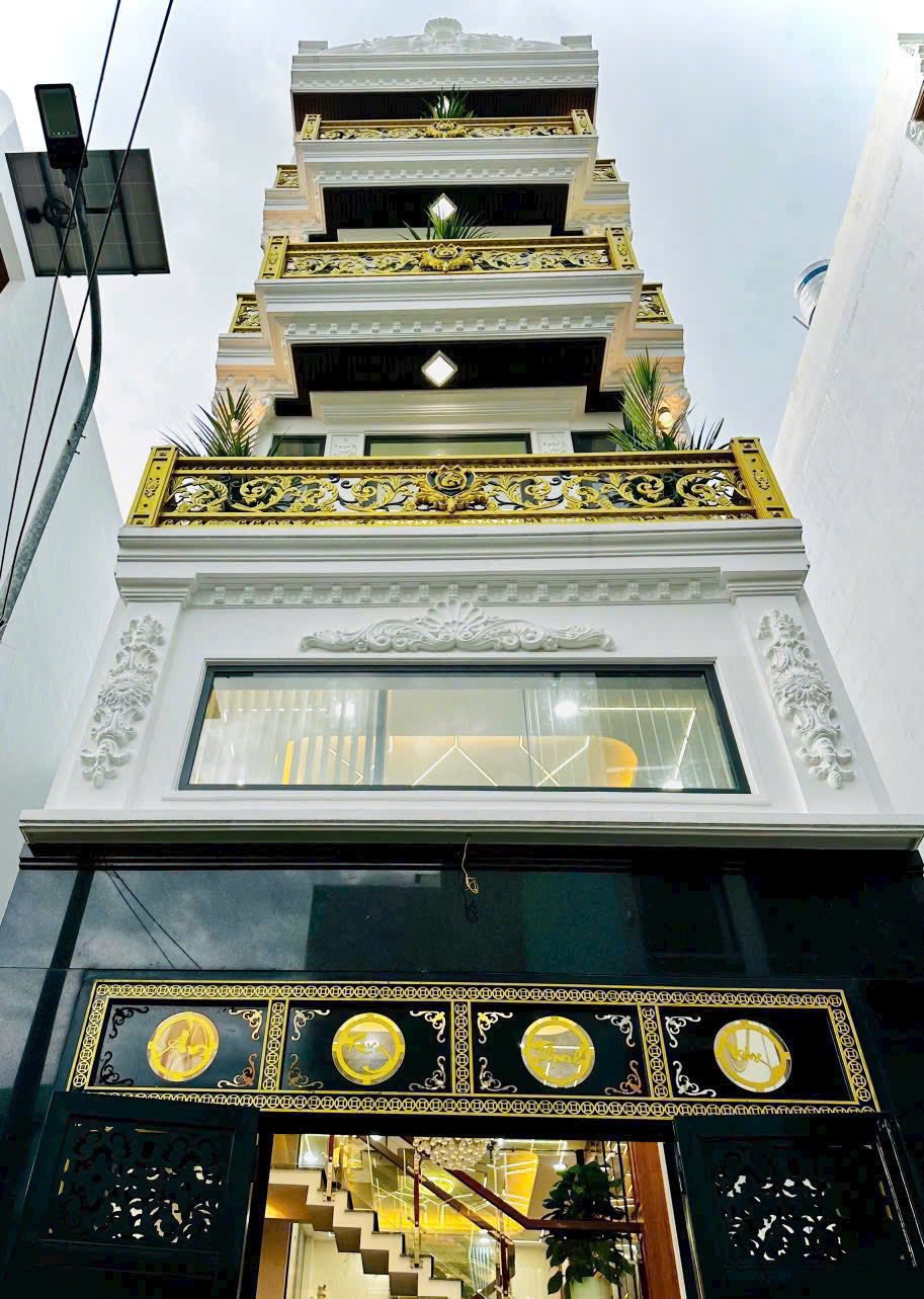 Siêu phẩm nhà 5 tầng nằm ngay mặt tiền đường Gò Xoài, sát chợ Gò Xoài