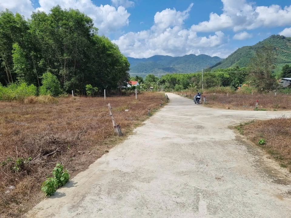 Bán đất thổ cư Diên Tân, Khánh Hoà, đường ô tô, gần HL62