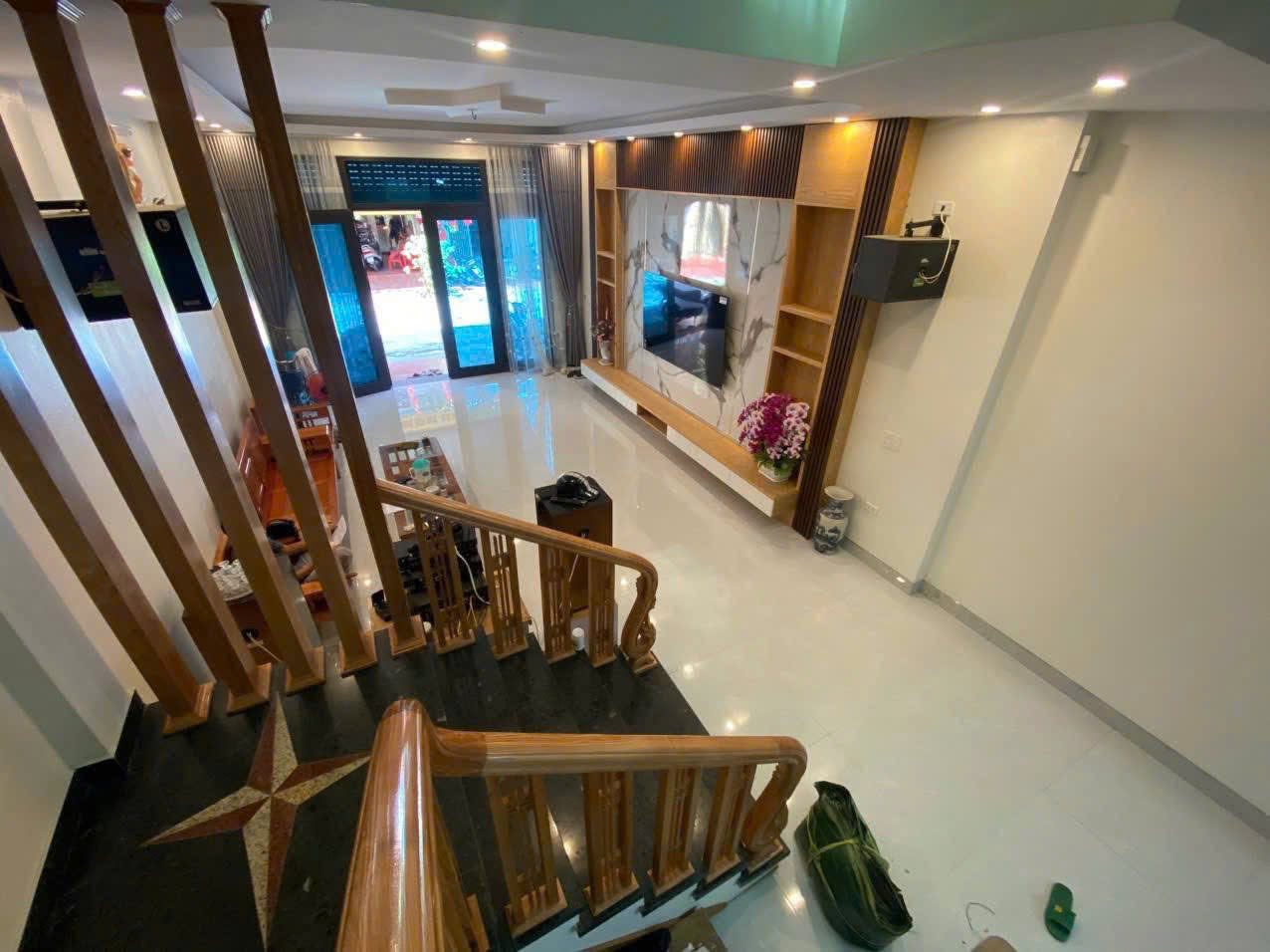 Bán nhà 2 tầng hiện đại, 72m2, mặt tiền 5m, gần chợ Nam Ngạn, Thanh Hóa