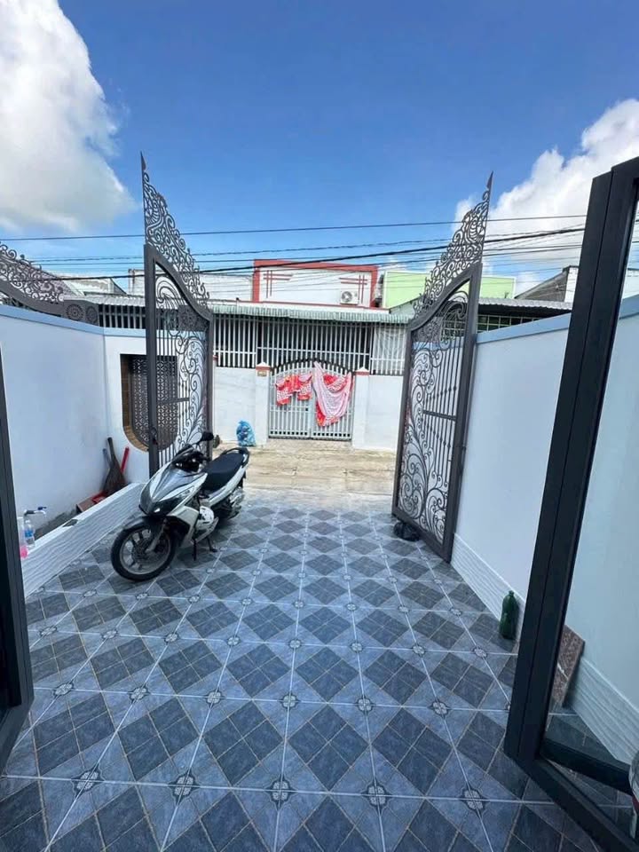 Bán nhà trệt kiên cố, tọa lạc tại hẻm ô tô đường Dương Kỳ Hiệp