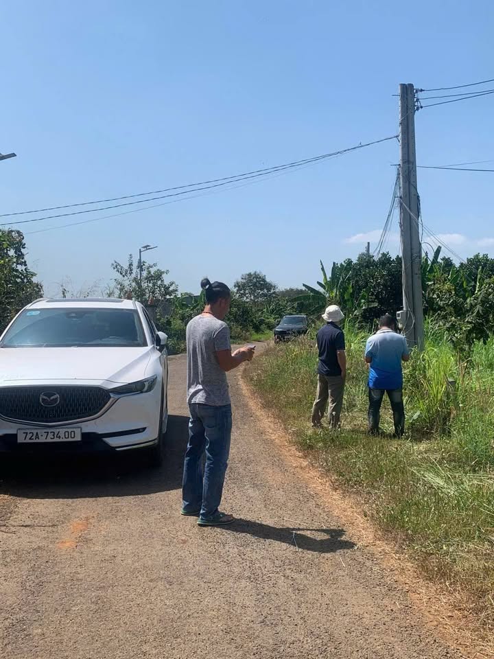 Đất vườn 1200m2, mặt tiền đường nhựa, giá chỉ 1,35 tỷ, đầu tư nhà vườn nghỉ dưỡng thôi