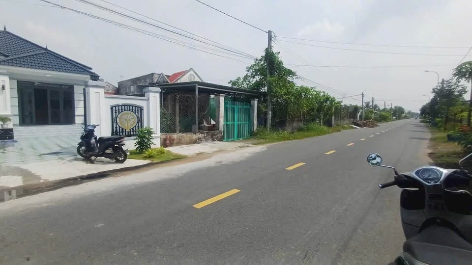 Bán nhà cấp 4 180m2 mặt tiền đường Đinh Đức Thiện, Bình Chánh - Giá 1.18 tỷ