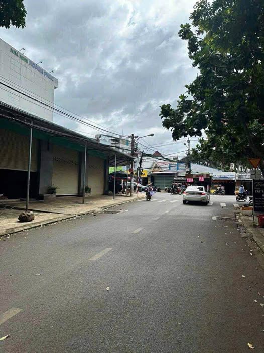 Siêu phẩm mặt tiền kinh doanh đường Nguyễn Khuyến, sát Ymoan