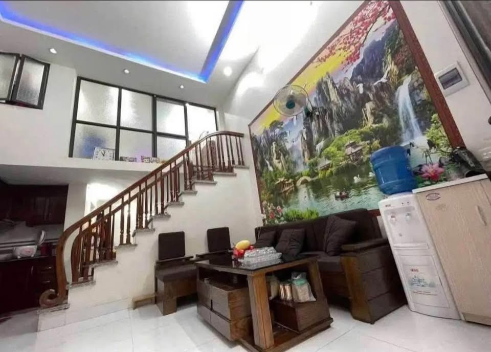 Bán nhà 1.5 tầng, diện tích 42m2, hướng Nam, ngõ khu Trần Huy Liệu, Nam Định