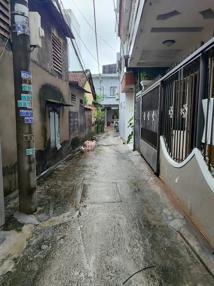 Bán nhà 2 tầng kiệt Phan Thanh, Hải Châu, Đà Nẵng - Gần trường, chợ, sân bay, full nội thất, giá siêu hời