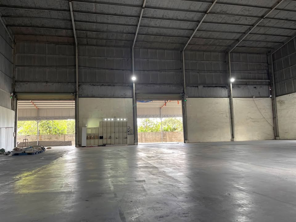 Bán đất kèm kho 1600m2 Phạm Ngũ Lão, Buôn Ma Thuột - Giá chỉ 14 tỷ