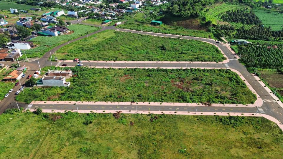 Bán đất mặt tiền đường R20m, song song với Tỉnh lộ 8, thuộc xã Ea Pốk, tỉnh Đắk Lắk