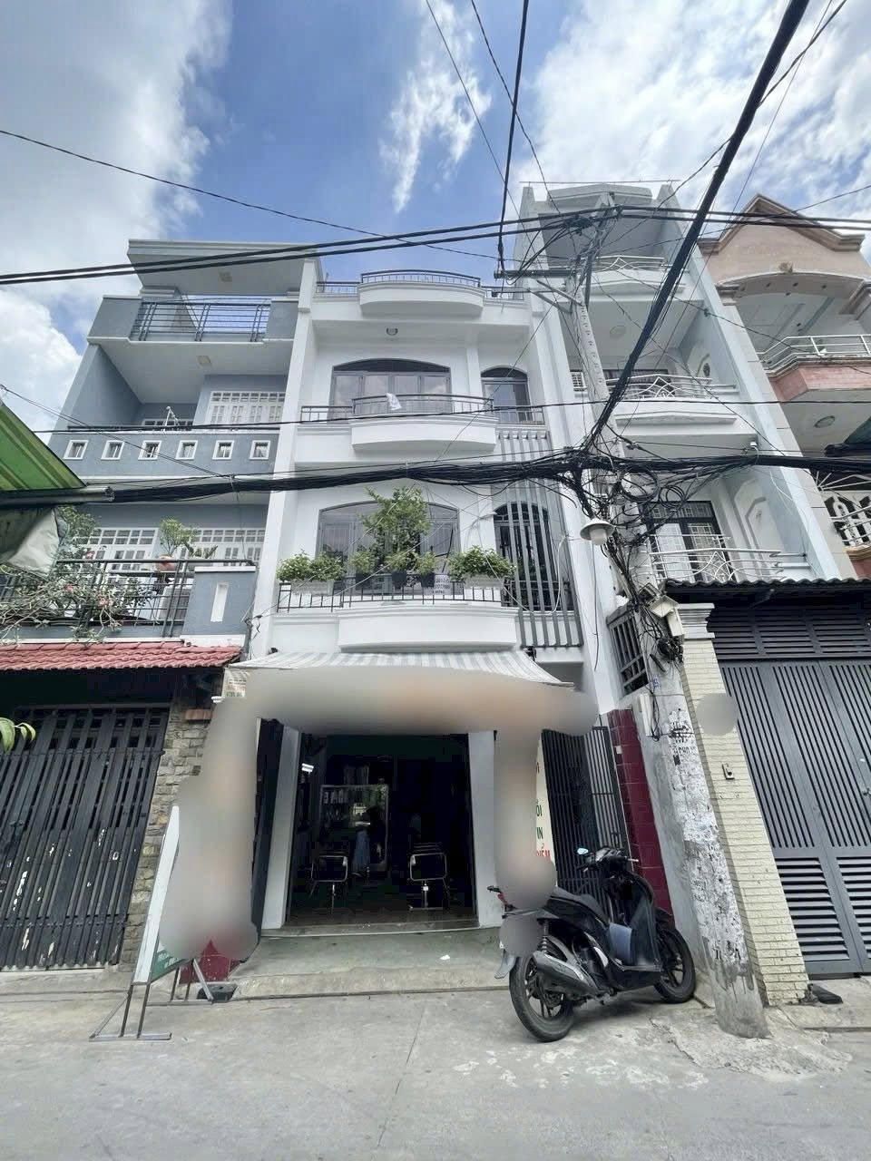 Nhà 4 tầng mặt tiền Trường Chinh, Tân Bình, diện tích 78m2