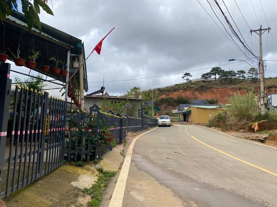 Bán đất sổ xây dựng phân quyền, 89m2, Phường Langbiang, Đà Lạt