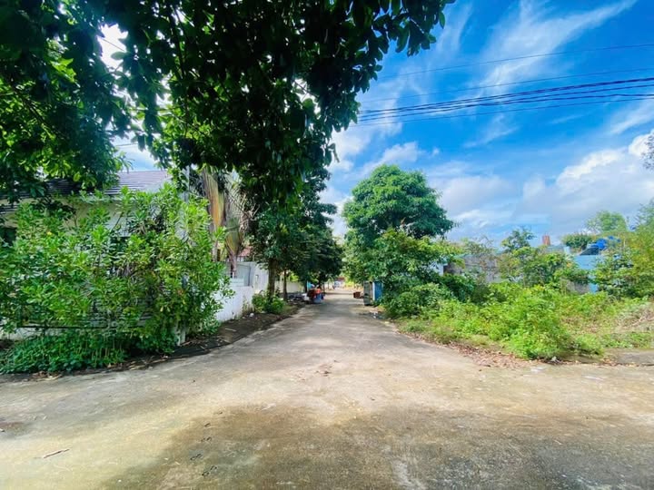 Bán đất 130m2 đường 8m, khu vực Đặc khu Phú Quốc, giá 680 triệu