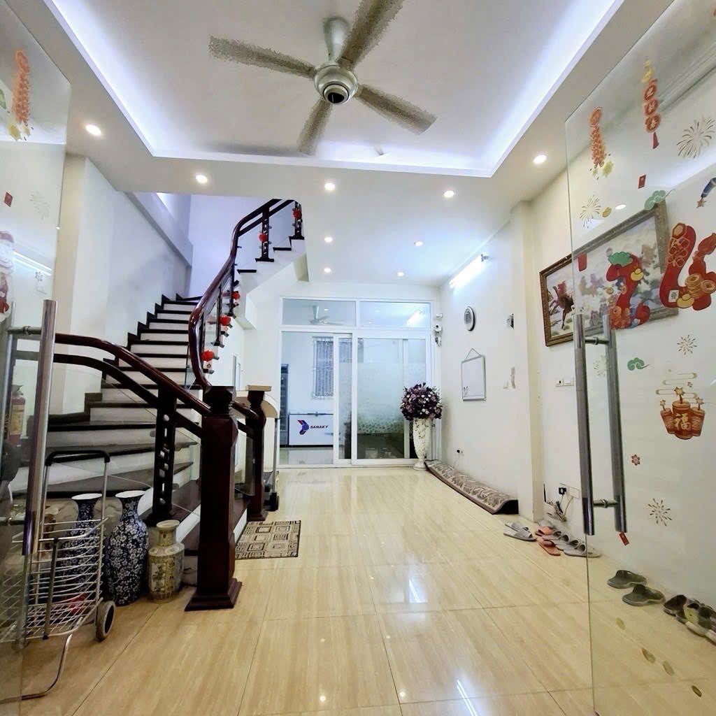 Nhà Minh Khai 60m², 4 tầng, 6 phòng ngủ khép kín, giá 9 tỷ