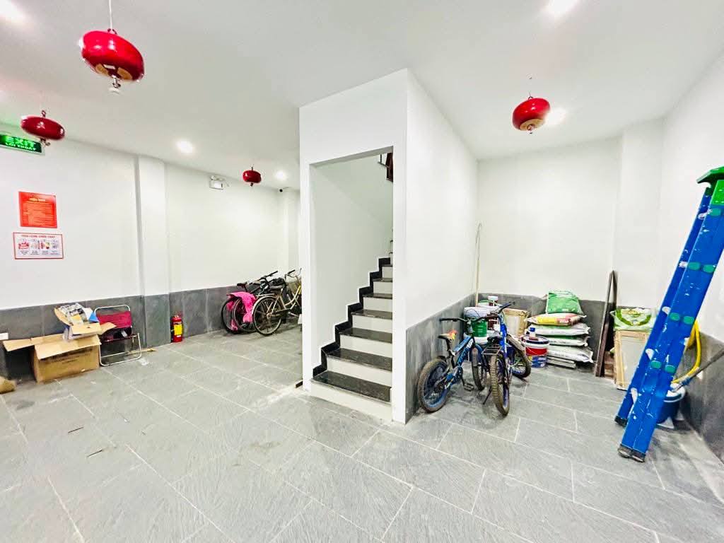 Chung cư Ngũ Nhạc 5 tầng, 6 phòng ngủ, dòng tiền ổn định, giá 8,6 tỷ