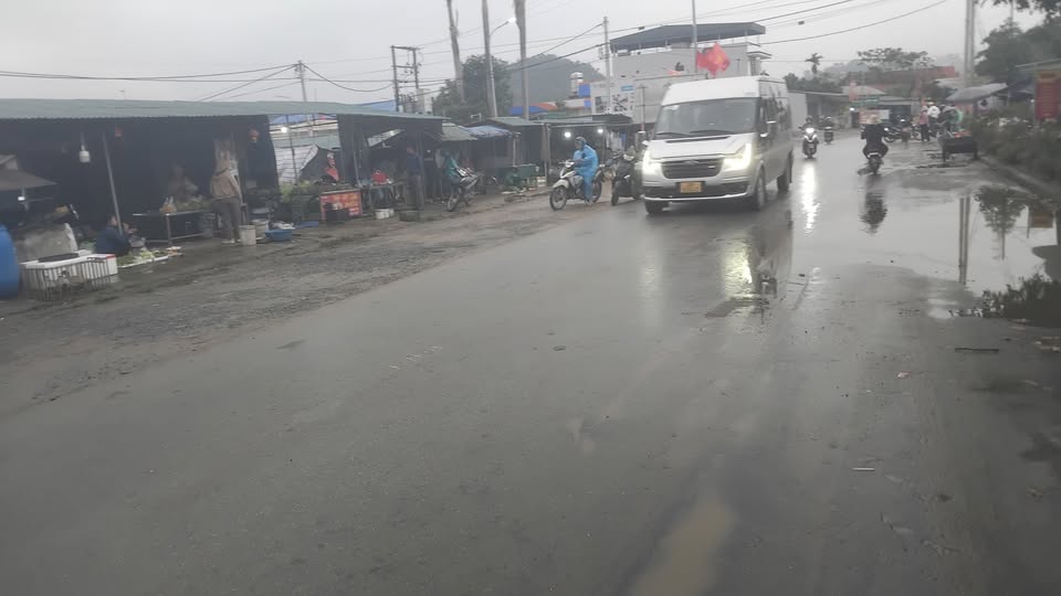 Đất Ba Vì 407m2 tặng kèm 175m2, giá 1 tỷ, mua nhanh kẻo lỡ