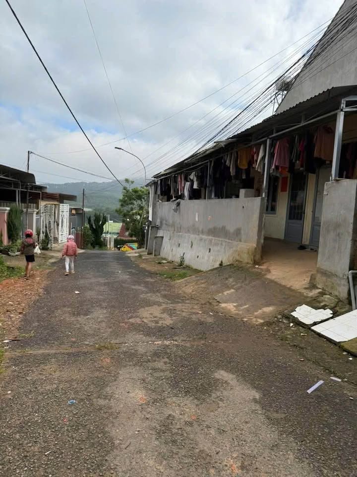 Bán nhà Đà Lạt, 6 phòng trọ, gara ô tô, vi bằng vẫn thơm