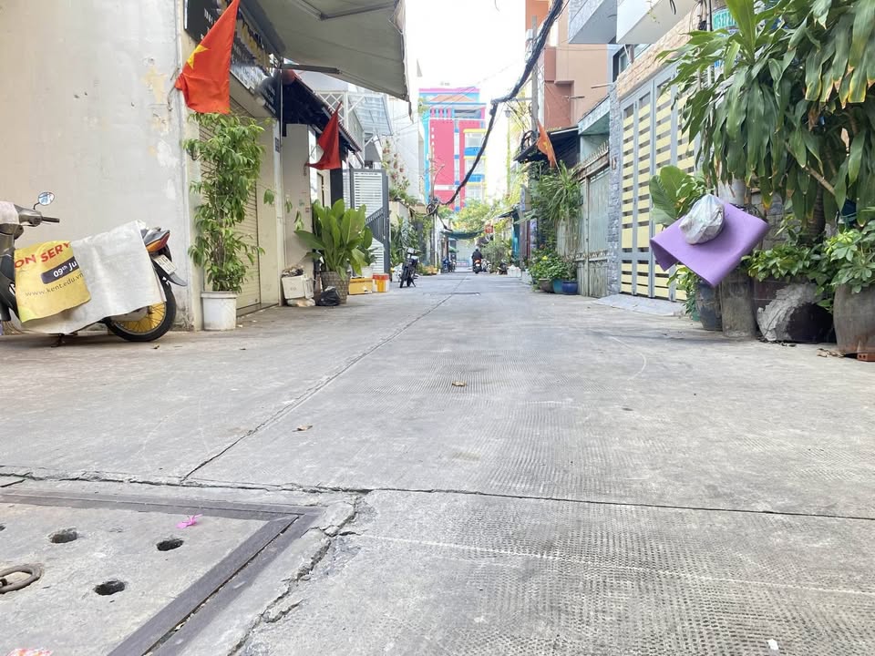 Nhà 4 tầng hẻm 6m Vườn Lài, 48m2, hướng Đông, chỉ 6.x tỷ