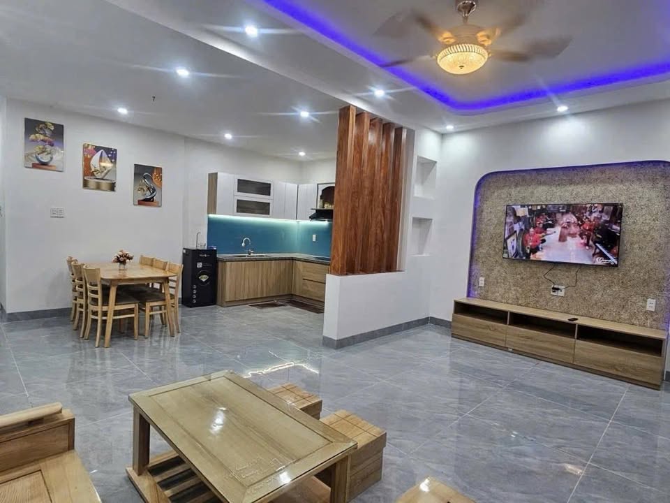 Bán nhà 2 tầng full nội thất, 3 mặt kiệt Hoàng Diệu, Hải Châu, Đà Nẵng