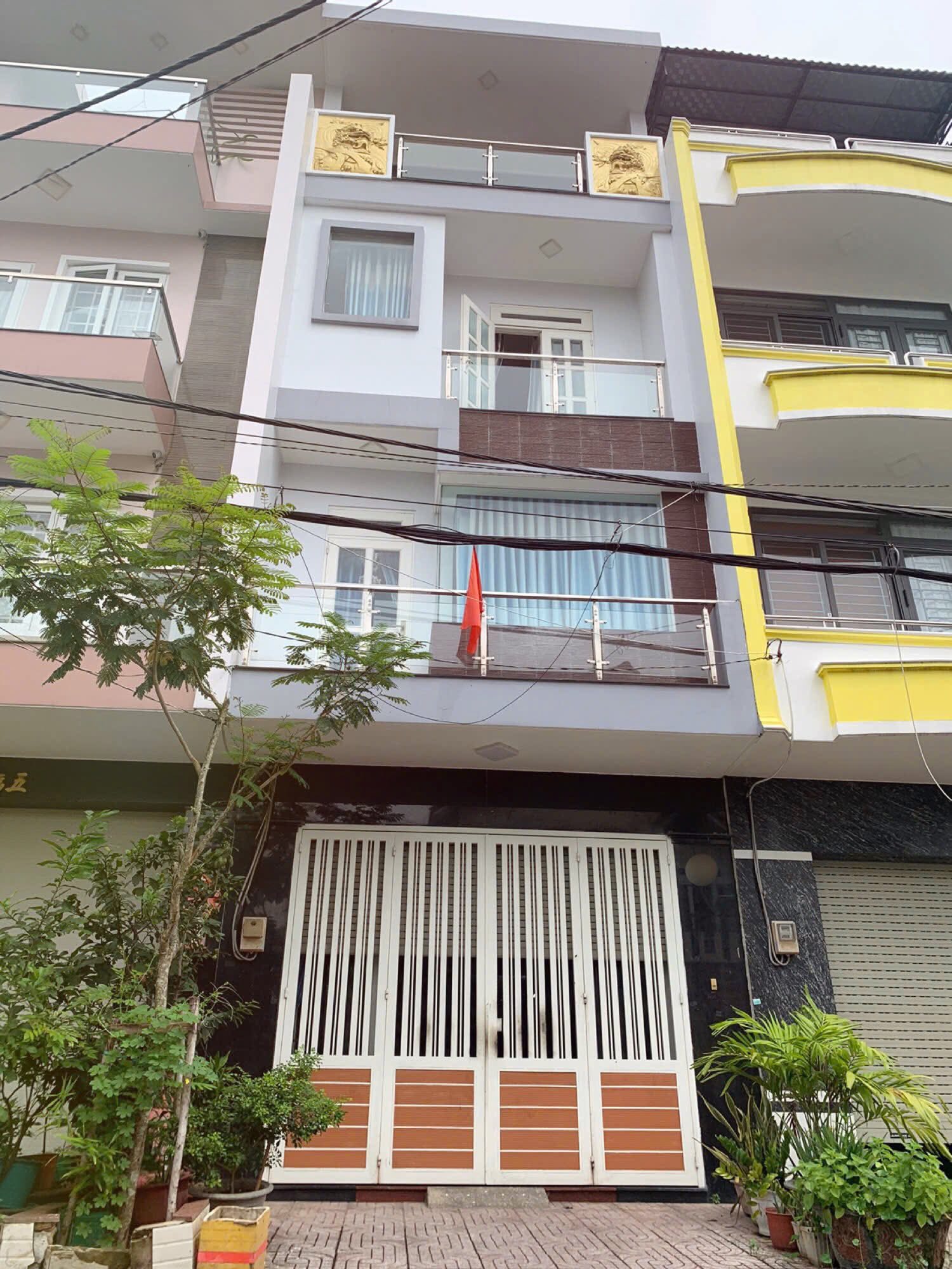 Nhà 4 tầng mặt tiền đường nội bộ Aeon tên lửa, Bình Tân 200m², sổ riêng