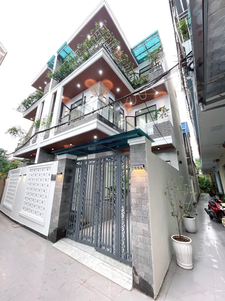 Bán nhà vườn 3 tầng xây mới, ngõ 7 Nguyễn An Ninh, Nam Định