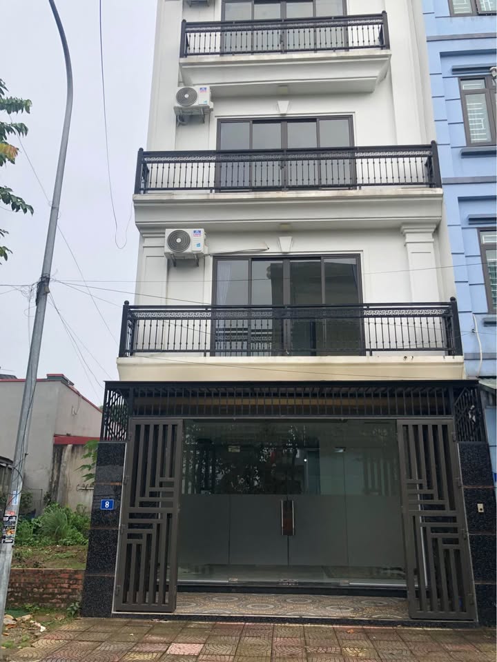 Nhà 5 tầng Long Biên, 73.5m2, đường 18m, giá 21.8 tỷ