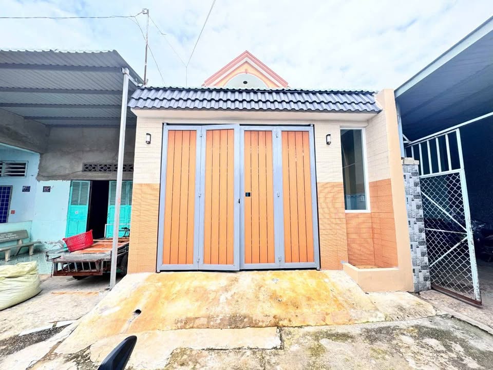 Nhà chính chủ siêu xinh tại thị trấn Đức Hòa, Long An