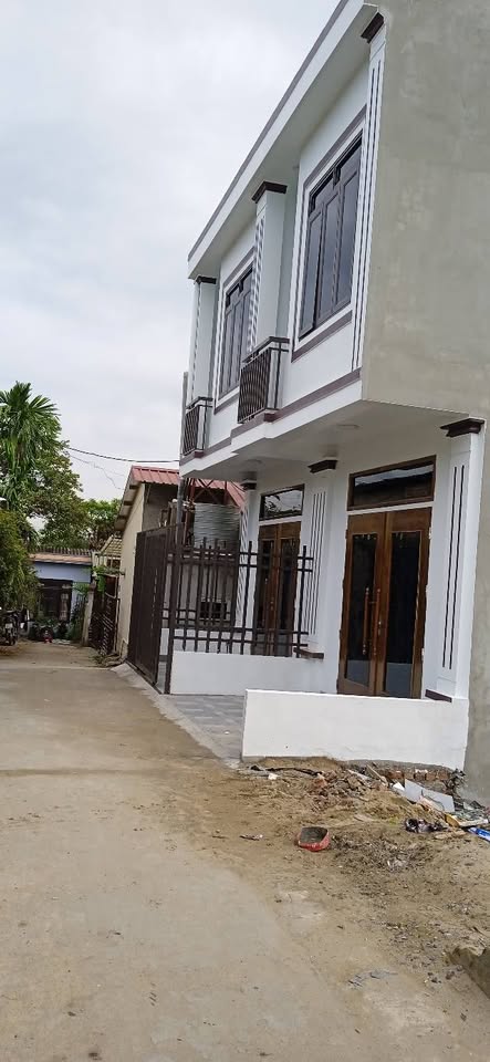 Cần bán gấp căn nhà 5 tầng nằm tại lõi thành phố Yên Bái