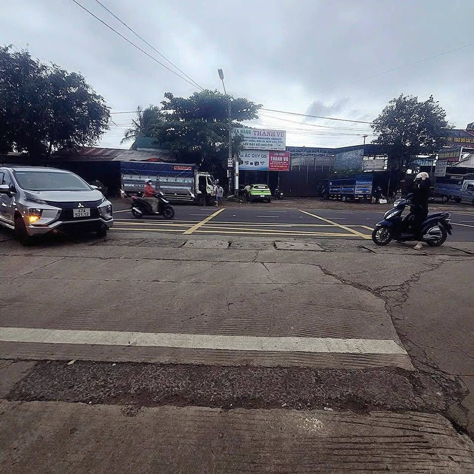 Đất vàng Khánh Xuân 10m x 40m, gần trường, gần phố, giá hời