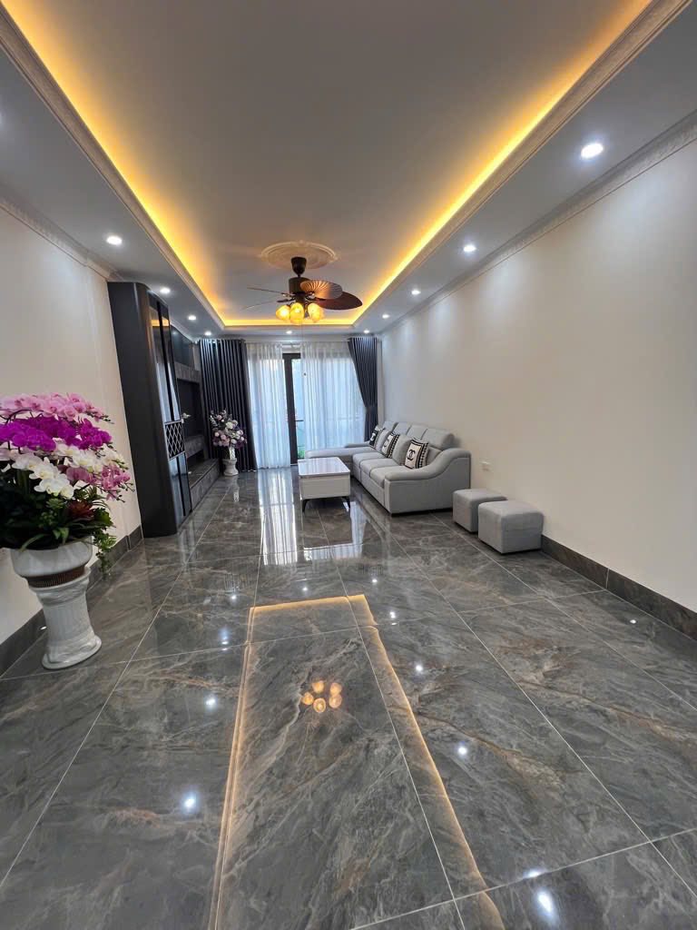 Ngọc Thụy 7 tầng thang máy, full nội thất xịn, ô tô tránh, 38m2 chỉ hơn 9 tỷ