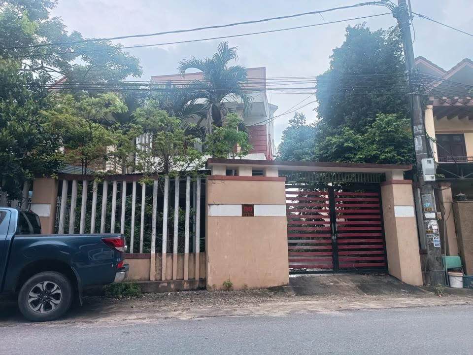 Nhà 2 tầng kiên cố, mặt tiền Nguyễn Bính, Đồng Hới, giá tốt