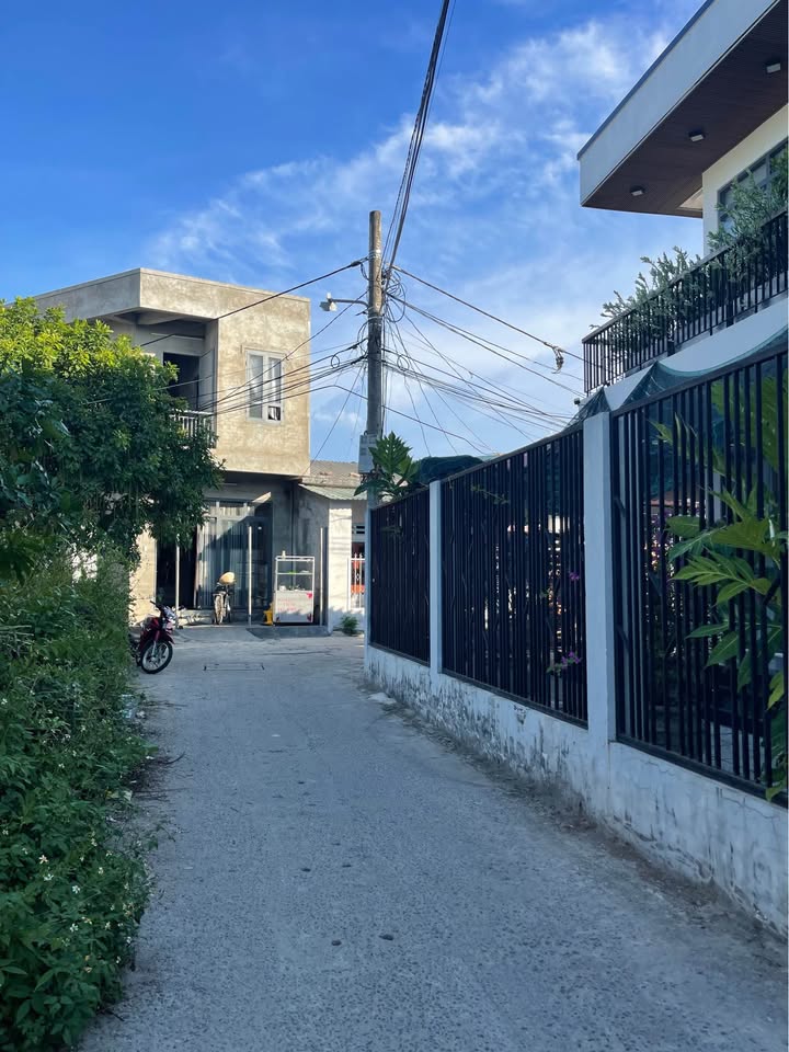 Tọa lạc tại trung tâm phường Tân Thạnh, thành phố Tam Kỳ, tỉnh Quảng mảnh đất vàng rộng 112m2