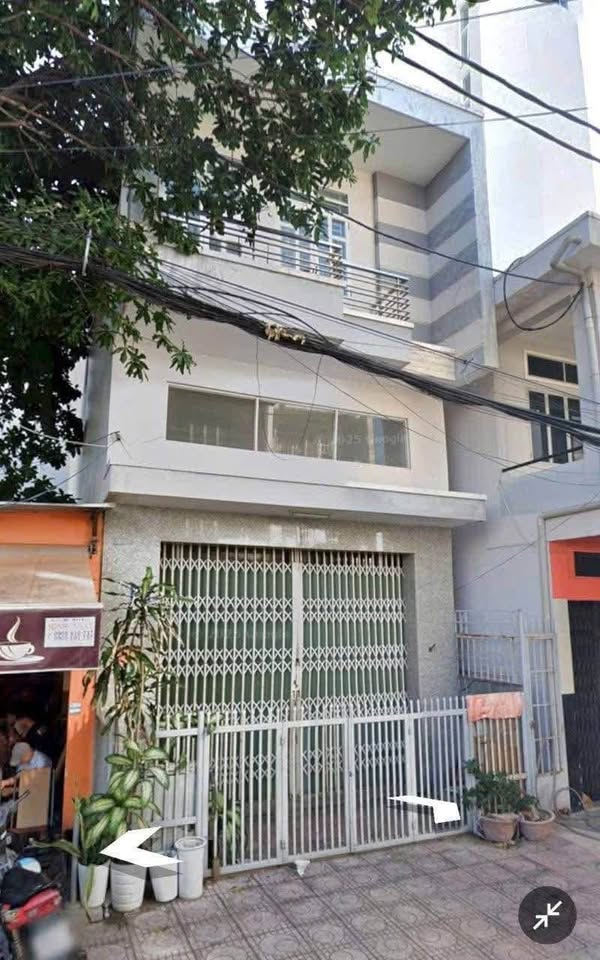 Bán nhà mặt tiền đường Trương Định, Nha Trang, 2 tầng 1 lửng, 3 phòng ngủ, diện tích 52m2, giá 9.5 tỷ