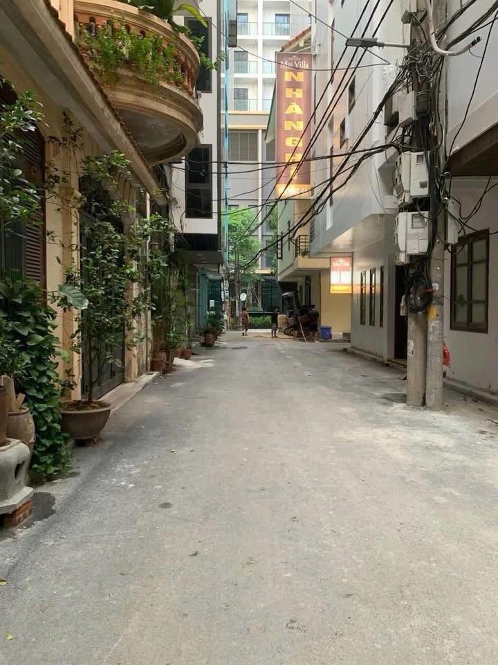 Bán nhà 155m² biệt thự Vườn Đào, Tây Hồ, mặt tiền 13,1m, 76 tỷ