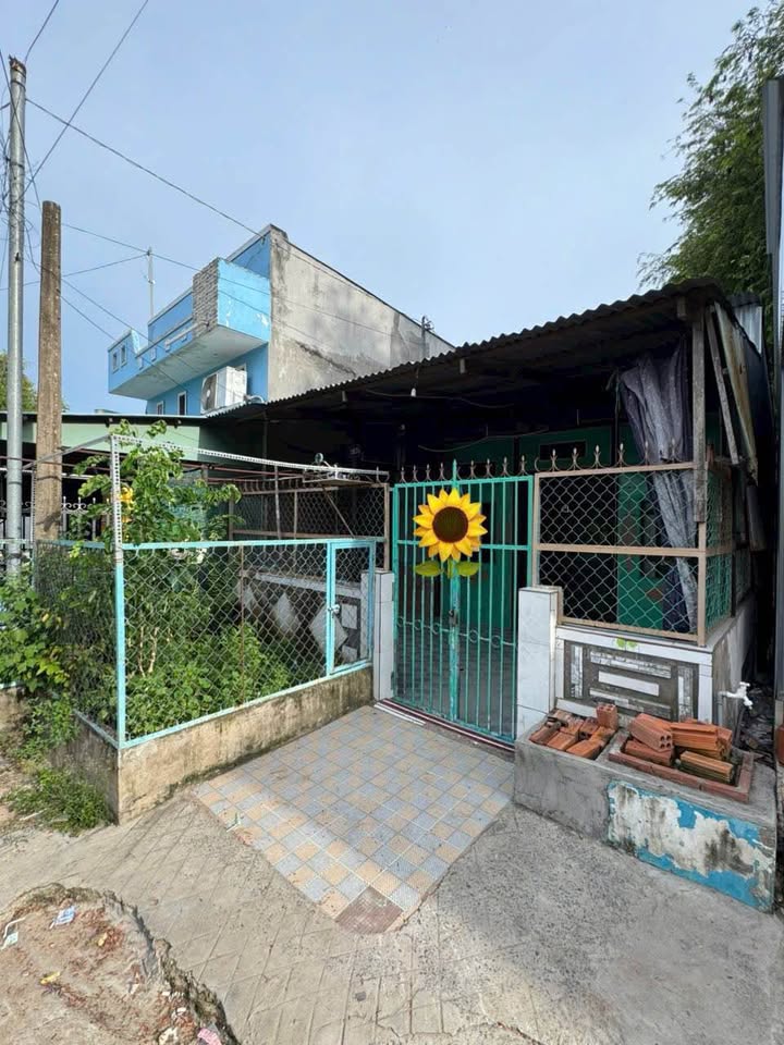 Nhà xinh 5m x 13,5m, 390 triệu, gần Vườn Tao Ngộ, An Giang
