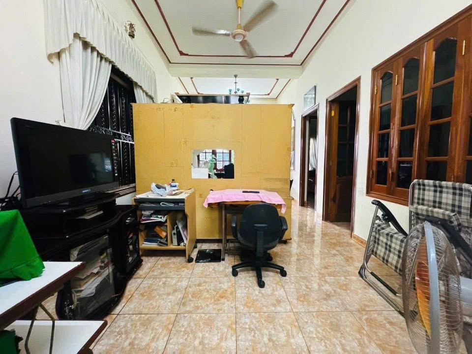 Bán đất tặng nhà mặt tiền Tản Viên, Nha Trang sổ hồng 145m2, giá 15,5 tỷ