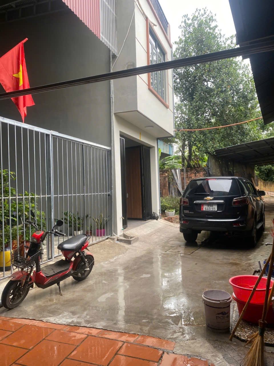 Nhà 70m2, sân vườn, ô tô 7 chỗ vào tận cửa, chỉ việc xách vali đến ở