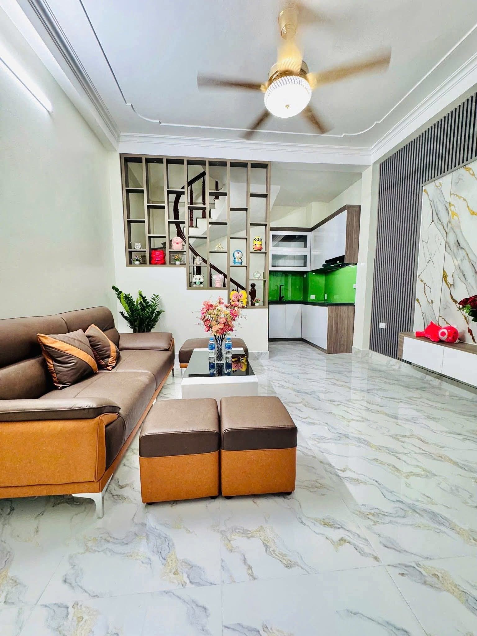 Nhà xây đẹp, vị trí đắc địa phố Trương Định, 30m2