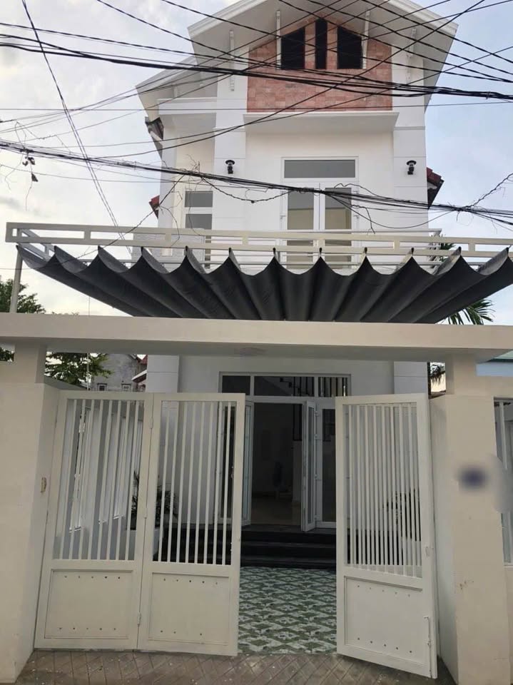 Nhà 2 tầng 5 ngủ kiệt 4m Lê Thánh Tôn, Huế