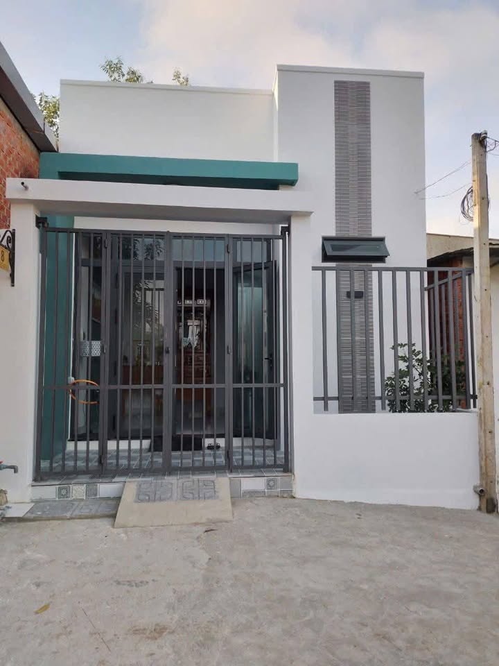Nhà xinh Hòa Thành, sổ riêng, giá iu thương