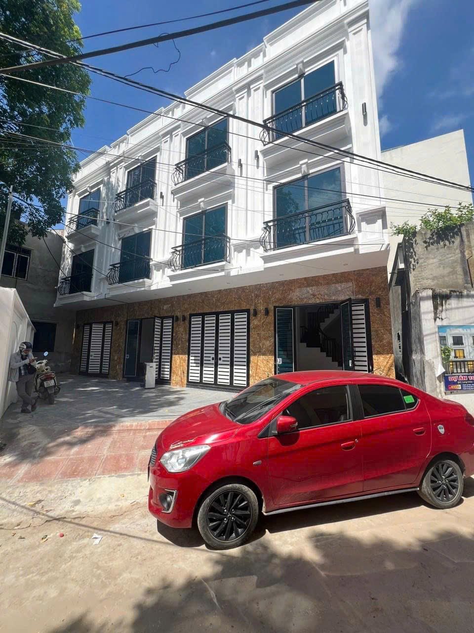 Nhượng gấp nhà 32m², 3 ngủ, ngõ ô tô Phụng Châu giá hời