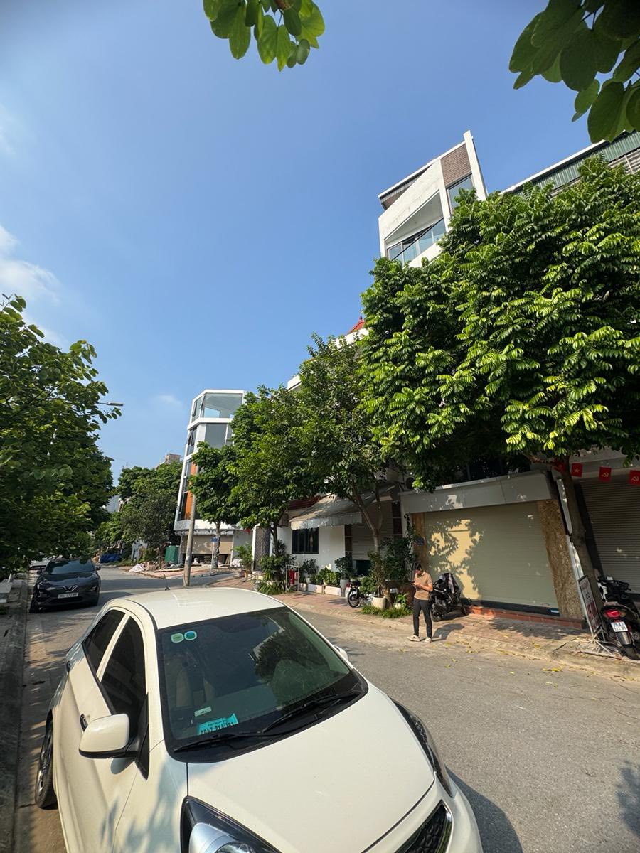 Siêu phẩm nhà phân lô mới tại Phố Đức Giang, Long Biên, Hà Nội đây