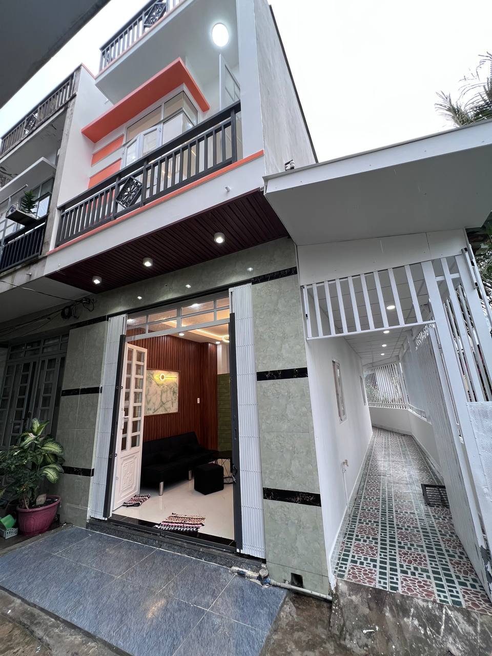 Nhà xinh xinh với diện tích 5m x 15m, có 1 trệt 1 lầu