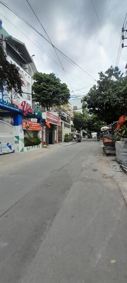 Dinh thự cổ Sài Gòn hẻm nhựa 8m, kinh doanh sầm uất