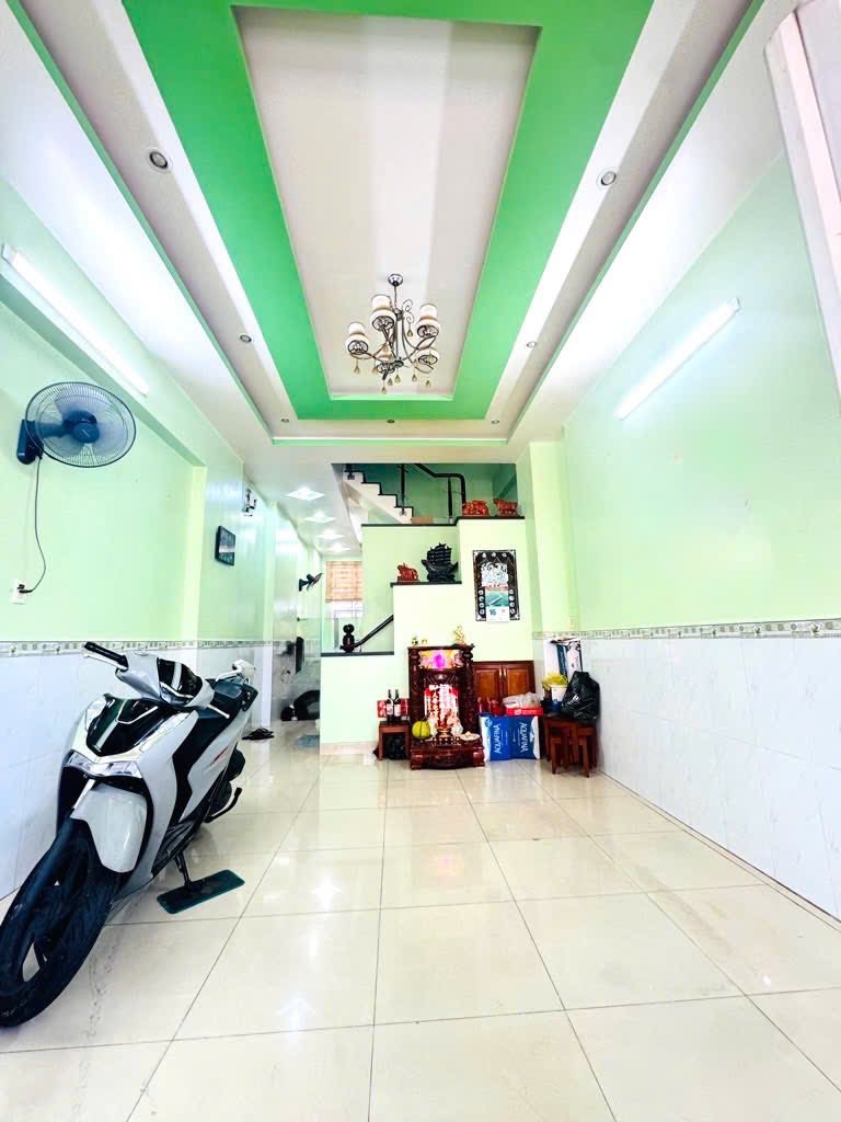 Nhà 4 tầng khu Tên Lửa, gần công viên Phú Lâm, đường 10m, giá tốt