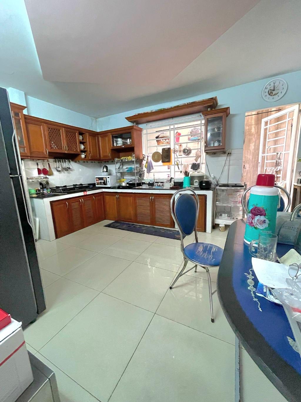 Nhà hẻm xe hơi 7m, ngang 5m, 10 tỷ, tại Tân Phú, thành phố Hồ Chí Minh